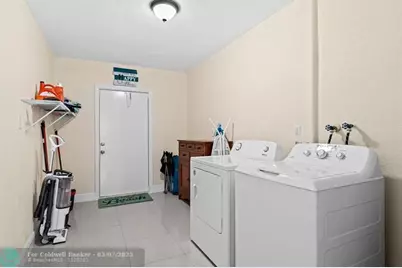 2645 SE 3rd St, Pompano Beach, FL 33062 - Photo 26