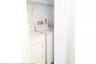 2667 NW 33rd St, Oakland Park, FL 33309 - Photo 12