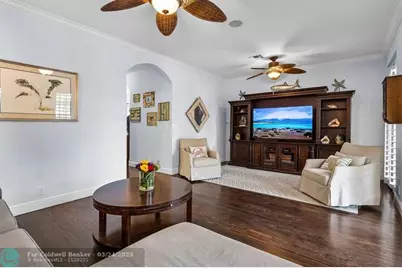 639 NE 17th Way, Fort Lauderdale, FL 33304 - Photo 8