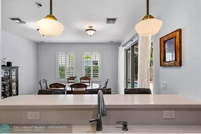 639 NE 17th Way, Fort Lauderdale, FL 33304 - Photo 14