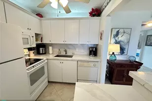 4108 Cambridge E, Deerfield Beach, FL 33442 - Photo 14