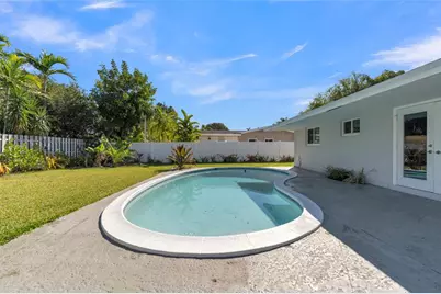 2021 NW 32nd Ct, Oakland Park, FL 33309 - Photo 26