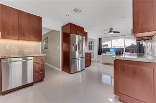 2021 NW 32nd Ct, Oakland Park, FL 33309 - Photo 10