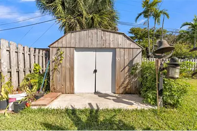 2021 NW 32nd Ct, Oakland Park, FL 33309 - Photo 30