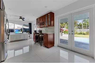 2021 NW 32nd Ct, Oakland Park, FL 33309 - Photo 12