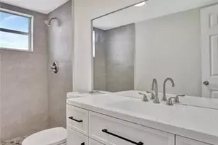 4050 NW 42nd Ave, Lauderdale Lakes, FL 33319 - Photo 32