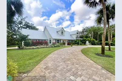 1460  Club Dr, Vero Beach, FL 32963 - Photo 1