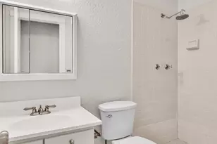 499 SE 13th St, Fort Lauderdale, FL 33316 - Photo 24