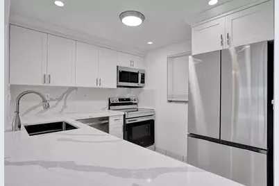 801 S Federal Hwy, Unit #405, Pompano Beach, FL 33062 - Photo 10