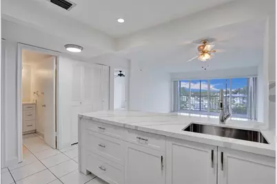 801 S Federal Hwy, Unit #405, Pompano Beach, FL 33062 - Photo 6