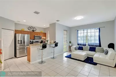 2037  Nassau Dr, Unit #2037, Riviera Beach, FL 33404 - Photo 10