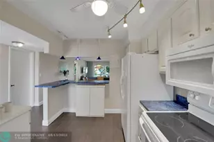 8980 S Hollybrook Blvd, Pembroke Pines, FL 33025 - Photo 10