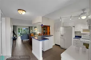 8980 S Hollybrook Blvd, Pembroke Pines, FL 33025 - Photo 4