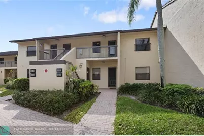 3251  Carambola Cir, Unit #3251, Coconut Creek, FL 33066 - Photo 2