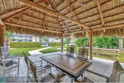 3111 NE 51st St, Unit #205, Fort Lauderdale, FL 33308 - Photo 12