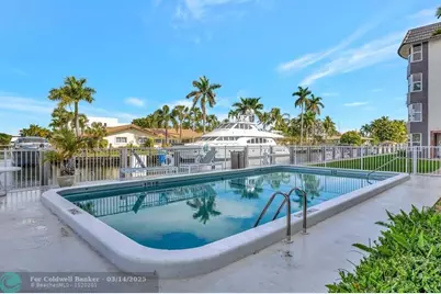 3111 NE 51st St, Unit #205, Fort Lauderdale, FL 33308 - Photo 4