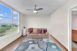 605 Oaks Dr, Pompano Beach, FL 33069 - Photo 20