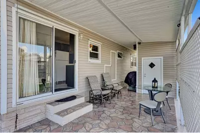 2301 SW 86th Ter, Davie, FL 33324 - Photo 16