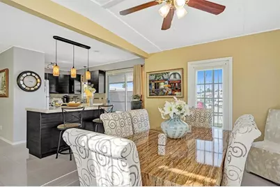 2301 SW 86th Ter, Davie, FL 33324 - Photo 22