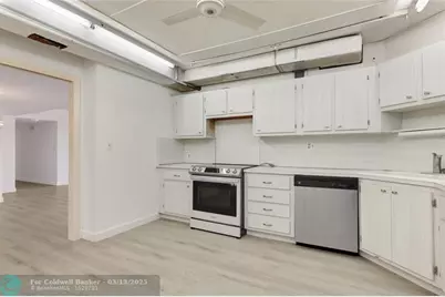 2500 E Las Olas Blvd, Unit #406, Fort Lauderdale, FL 33301 - Photo 10