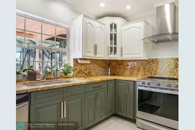 906 NW 83rd Dr, Coral Springs, FL 33071 - Photo 24