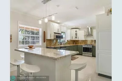 906 NW 83rd Dr, Coral Springs, FL 33071 - Photo 22