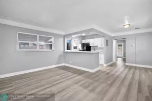 1925 NE 26th St, Wilton Manors, FL 33305 - Photo 4