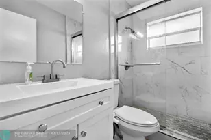 1925 NE 26th St, Wilton Manors, FL 33305 - Photo 8