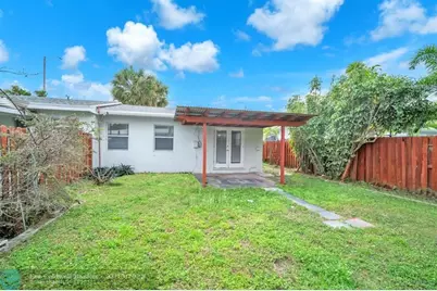 1925 NE 26th St, Wilton Manors, FL 33305 - Photo 30