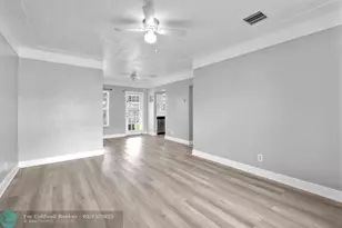 1925 NE 26th St, Wilton Manors, FL 33305 - Photo 20