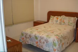 571 SW 142nd Ave, Pembroke Pines, FL 33027 - Photo 8