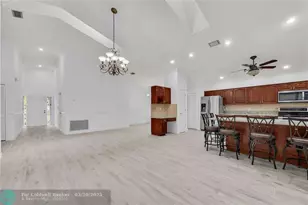 7619 Silver Woods Ct, Boca Raton, FL 33433 - Photo 8