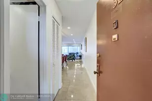 4060 N Hills Dr, Hollywood, FL 33021 - Photo 2