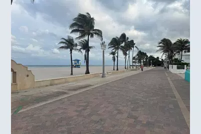 323  Monroe St, Unit #2, Hollywood, FL 33019 - Photo 18