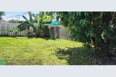 2829 NW 9th Pl, Unincorporated Broward County, FL 33311 - Photo 12