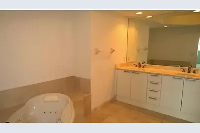 14951  Royal Oaks Ln, Unit #1608, North Miami, FL 33181 - Photo 6