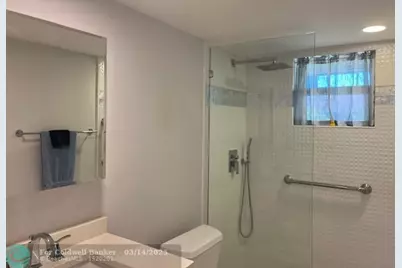 3170  Holiday Springs Blvd, Unit #310, Margate, FL 33063 - Photo 10