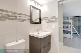 501 SW 11th Pl, Boca Raton, FL 33432 - Photo 22