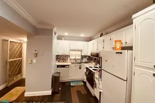 8990 S Hollybrook Blvd, Pembroke Pines, FL 33025 - Photo 1
