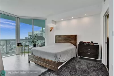 1900 N Bayshore Drive, Unit #3718, Miami, FL 33132 - Photo 12