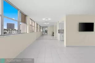 100 Golden Isles Dr, Hallandale Beach, FL 33009 - Photo 22