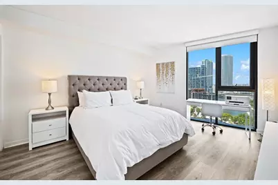 31 SE 6th St, Unit #2002, Miami, FL 33131 - Photo 6