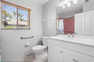 17646 10th St, Pembroke Pines, FL 33029 - Photo 22