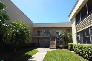393 Capri I Unit, Delray Beach, FL 33484 - Photo 2