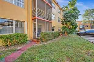 4394 NW 9th Ave, Deerfield Beach, FL 33064 - Photo 2