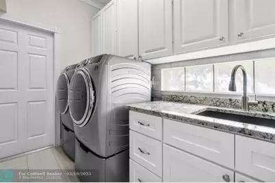 8338 SE Angelina Ct, Hobe Sound, FL 33455 - Photo 14