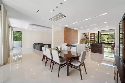 2421  Barcelona Dr, Fort Lauderdale, FL 33301 - Photo 26