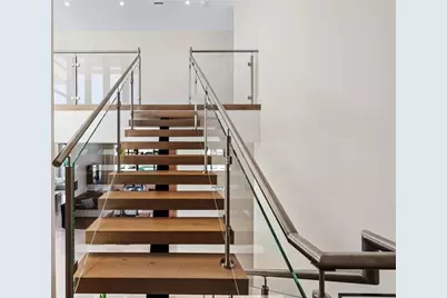 2421  Barcelona Dr, Fort Lauderdale, FL 33301 - Photo 44