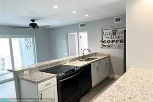 5328 NE 6th Ave, Oakland Park, FL 33334 - Photo 14