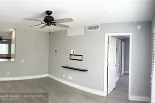 5328 NE 6th Ave, Oakland Park, FL 33334 - Photo 18